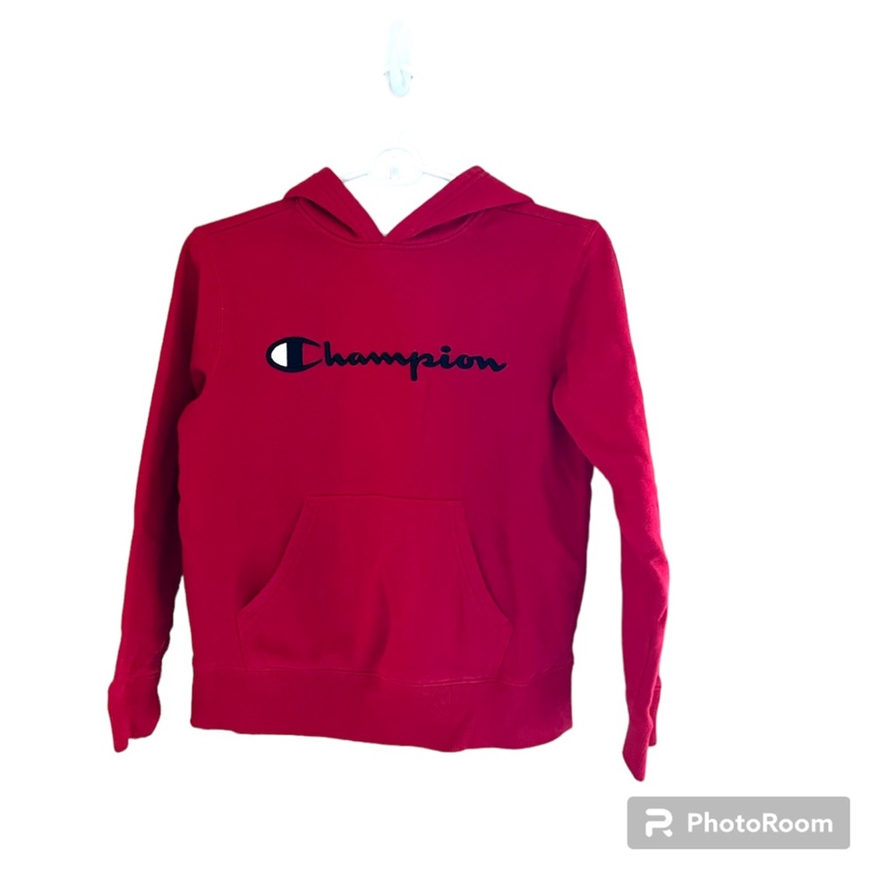 🔴CHAMPION: Boy’s size M, red hooded sweatshirt w/logo & front pocket, preowned.